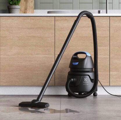 Aspirador água pó Electrolux compacto potente função sopro127v