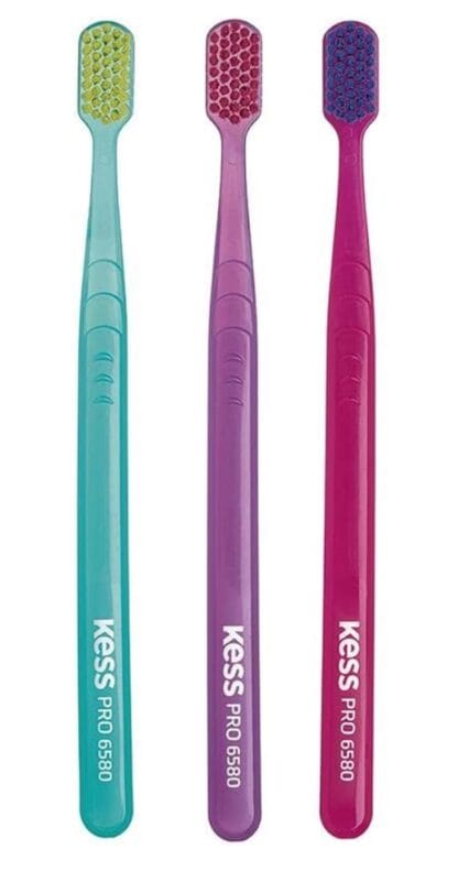 KESS Pack com 3 Escovas Dentais Pro Extra Macias