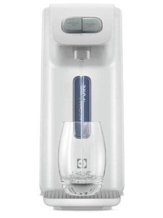Purificador Electrolux de Água Gelada Fria e Natural Elétrico Compacto Eletronico placa Electrolux Filtro refil 6 meses ou 3000l Bivolt Branco PE15B