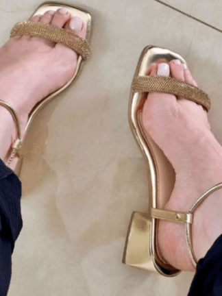 Sandália Feminina Salto Bloco com Strass Casual Clássica Confortável
