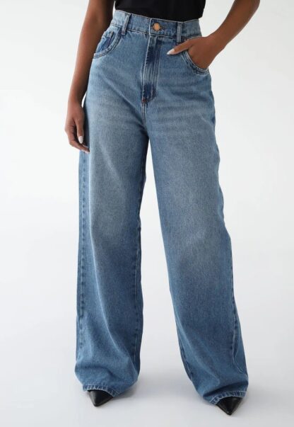 Calça Jeans Lança Perfume Wide
Leg Lisa Azul